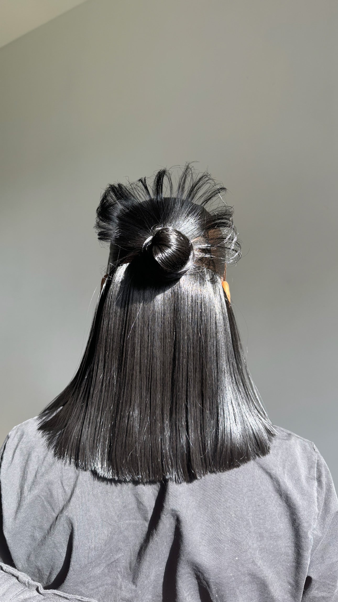 Demi-tête + frange et mèche coloré